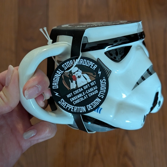 Star Wars Original Stormtrooper Helmet Ceramic Mug w Double Chocolate Cocao Mix - Picture 3 of 5